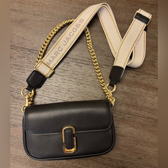 Marc Jacobs Black Calfskin Shoulder Bag with Gold Accents - Picture 1 of 6